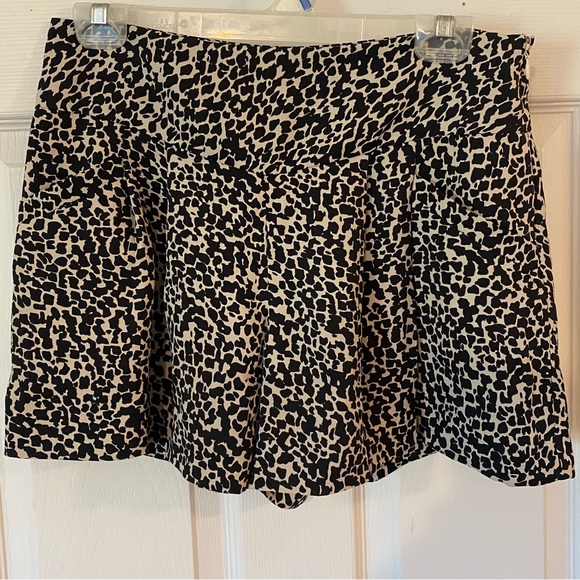 Loft Shorts Size 2 - Picture 1 of 11